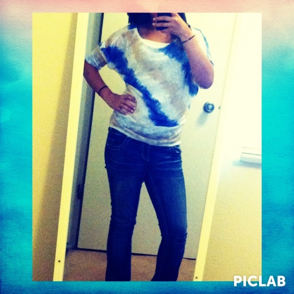Cute oversized shirt!