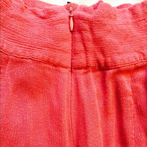 Pink body defining pants - Picture 3 of 4