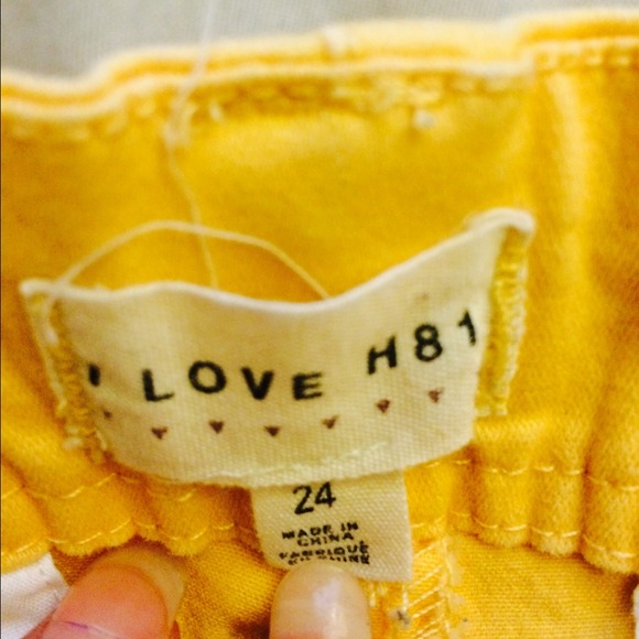 Cute yellow shorts! - Picture 3 of 3