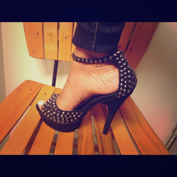 👯Reduced until Monday!!!! platform heels