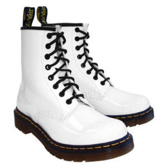 Dr. Martens Boots - ⚪️White Doc Martins⚪️