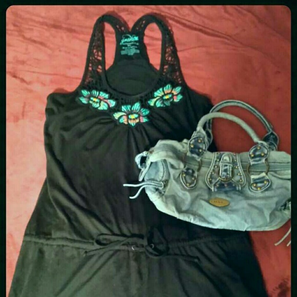 Jumper - Picture 1 of 2