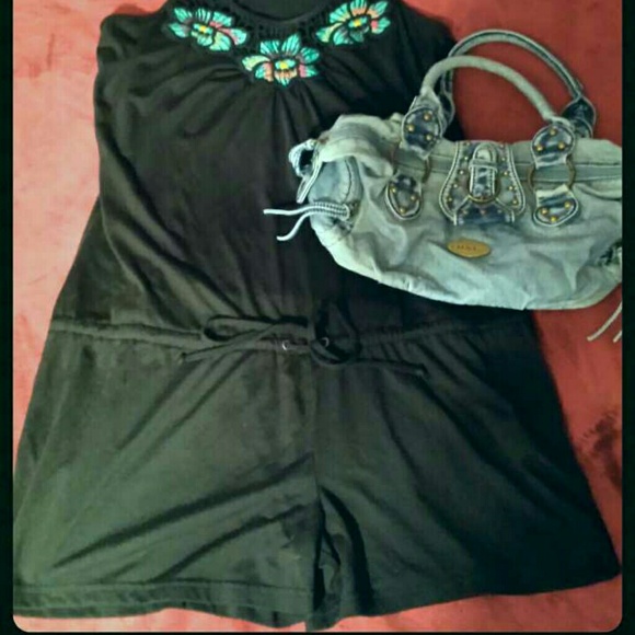 Jumper - Picture 2 of 2