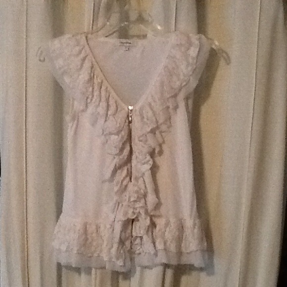 🍄🌾Adorable lacy top🌾 - Picture 1 of 2