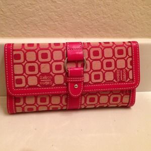 Liz &Co. Pink Wallet