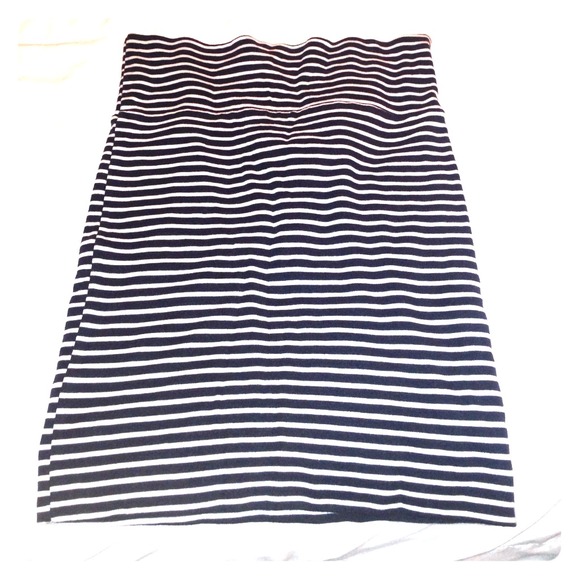 🚨SOLD🚨 Brandy & Melville skirt/tube top
