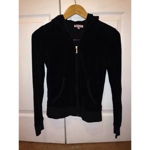 🚫NOT FOR SALE🚫 JUICY Couture black zip up
