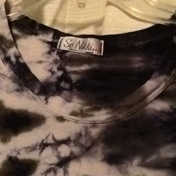 Just reduce! Chic tie died boutique Tunic Top - Picture 2 of 4