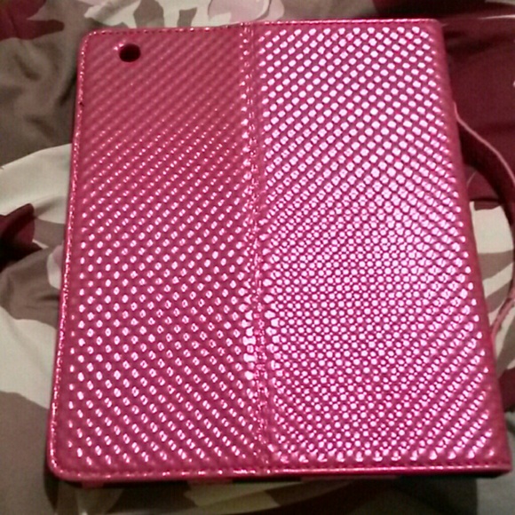 Shiny PINK iPad case - Picture 3 of 3