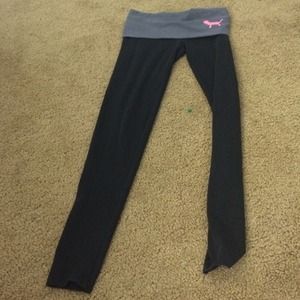 vs pink yoga pants