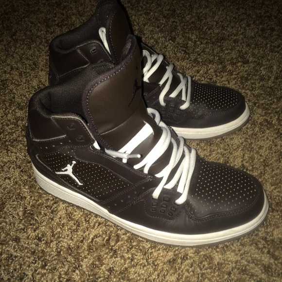 Brown Jordan high top shoes