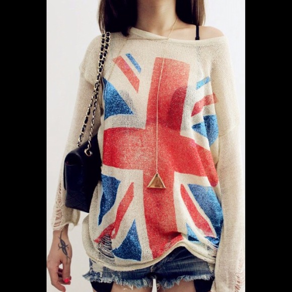 Sweaters - ❤️Union Jack Sweater ❤️