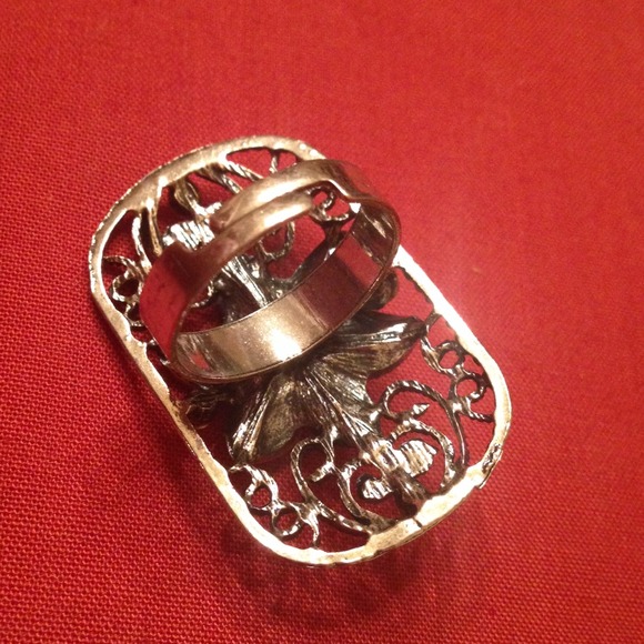 💍Fashion Ring💍 - Picture 2 of 3