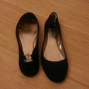 Navy blue flats