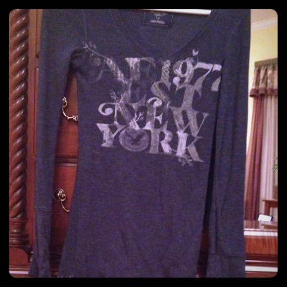 American Eagle long sleeve Tshirt very comfortable
