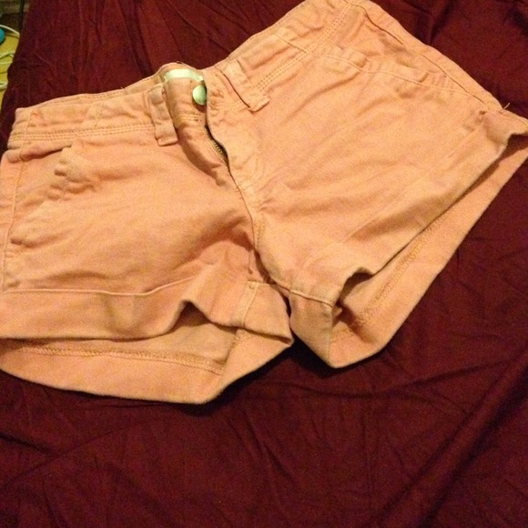 Pink short