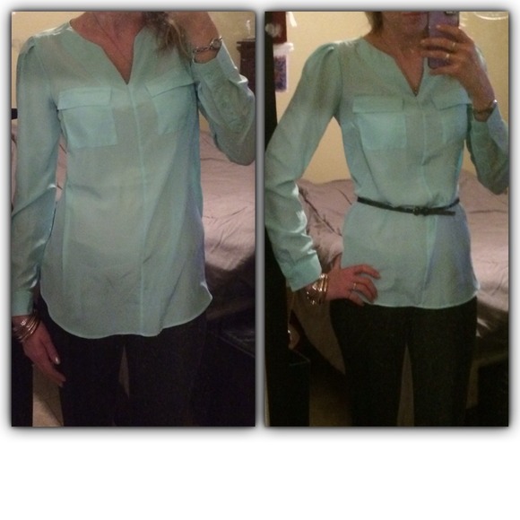 Sold in bundle- Mint colored lightweight top - Picture 4 of 4