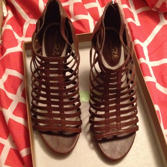 Brown wedges