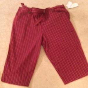 Stripe Capris☀️☀️ Summer Sale ☀️☀️