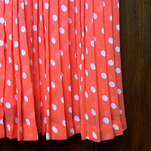 Polka Dot Mini - Picture 2 of 4