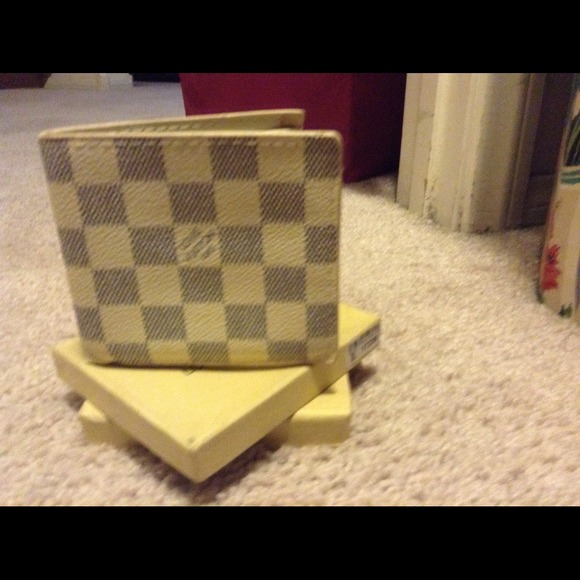 Louis Vuitton  wallet