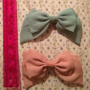 NWOT hair bows