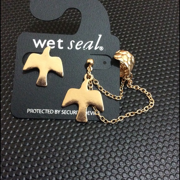 Wet seal bids earrings. - Picture 1 of 1