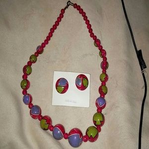 Beautiful vintage necklace/earring set