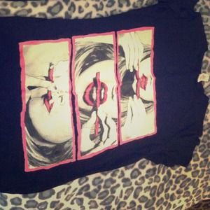 Black and pink roll up t shirt