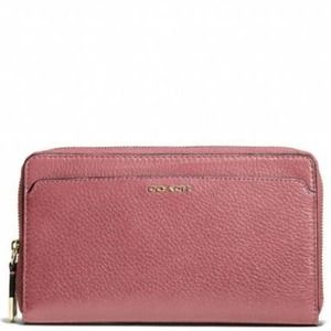 💯% Auth coach Madison leather continental zip