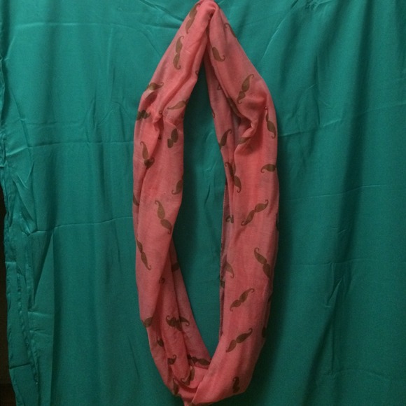 Scarf - Picture 2 of 3