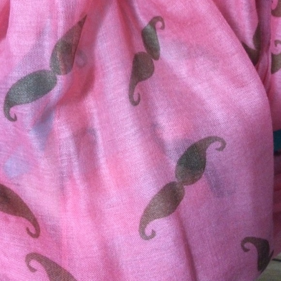 Scarf - Picture 3 of 3