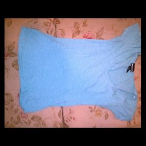 Size small turquoise shirt