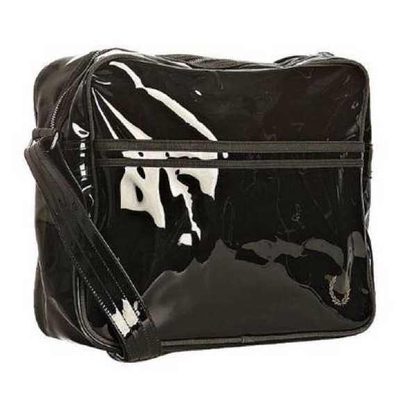 fred perry Handbags - Fred Perry Flight/messenger bag