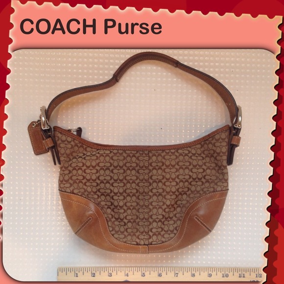 Coach Handbags - 💥SUPER SALE-LOWEST PRICE EVER💥SMALL COACH PURSE