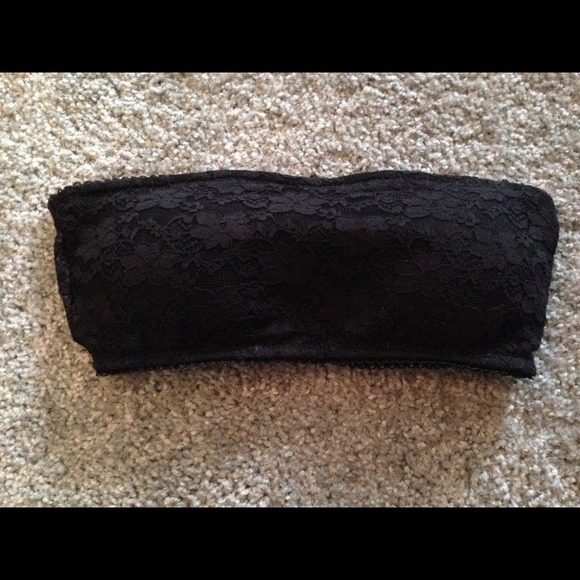Black lace bandeau