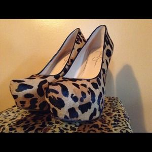 New Jessica Simpson Jasmint2 Leopard Pony Pumps!