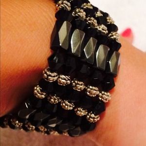 Bracelet and necklace to!!!