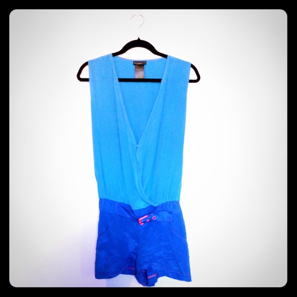 Marc Jacobs Tops - 💯 authentic adorable Marc Jacobs swimwear coverup