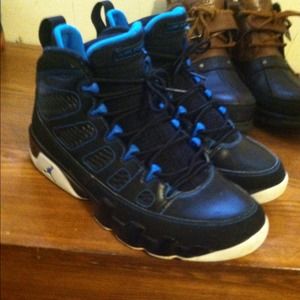 Air Jordan 9