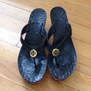 CRAZY PRICE!! Tory burch sandals!!
