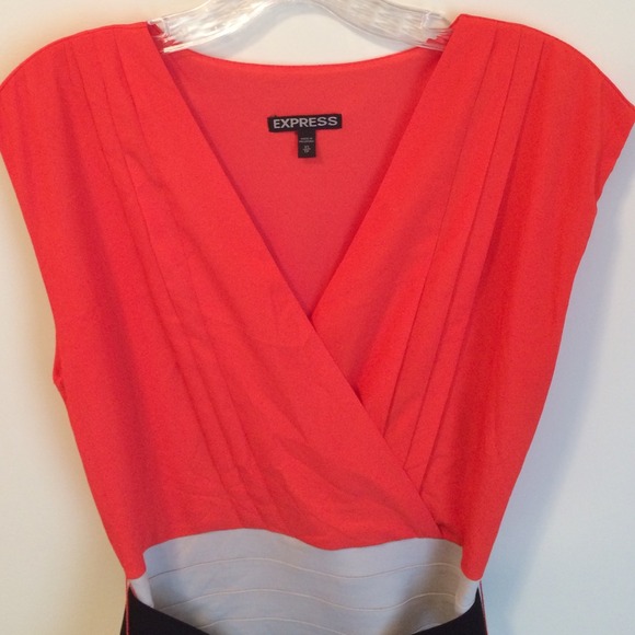 Express white & orange fitted dress w/ belt! - Picture 3 of 4