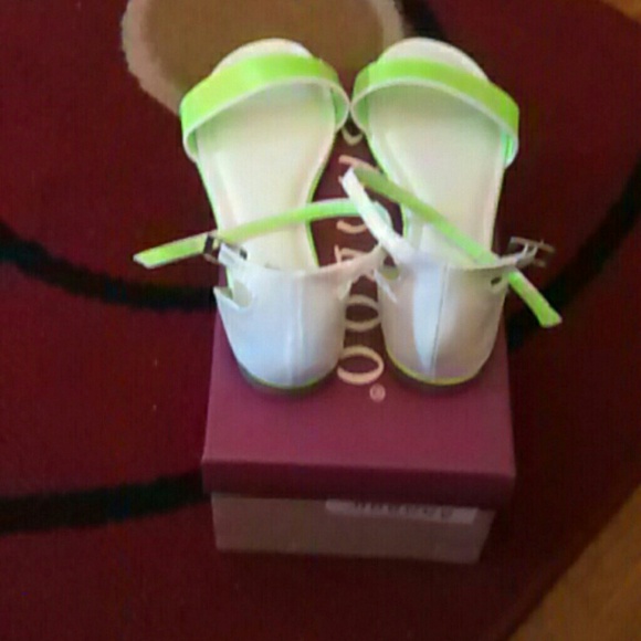 Shoes - Picture 3 of 3