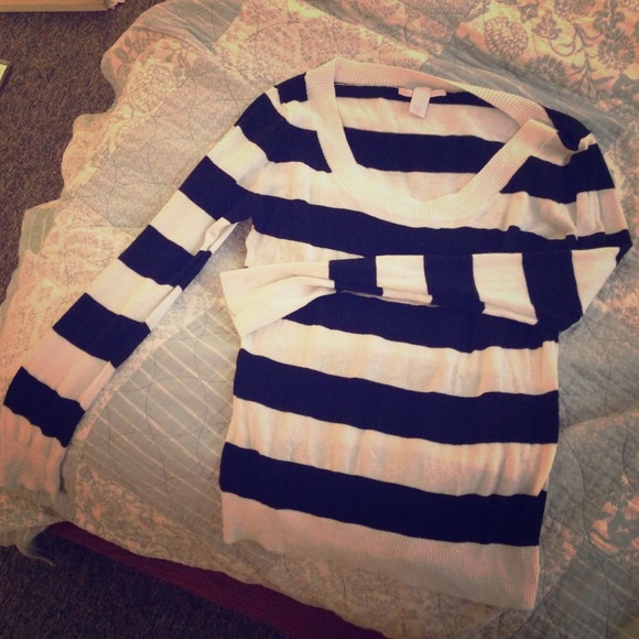 Ultra thin black and white striped sweater