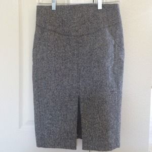 🎉SOLD in BUNDLE🎉Express tweed pencil skirt