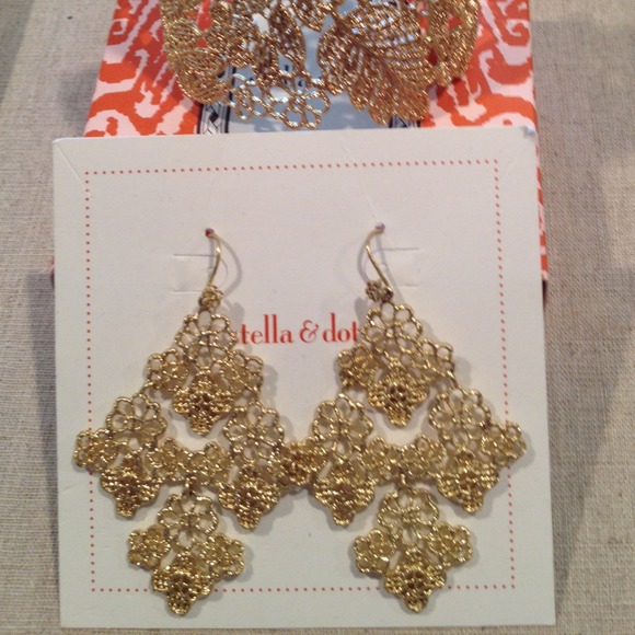Stella & Dot Chantilly Lace Earrings