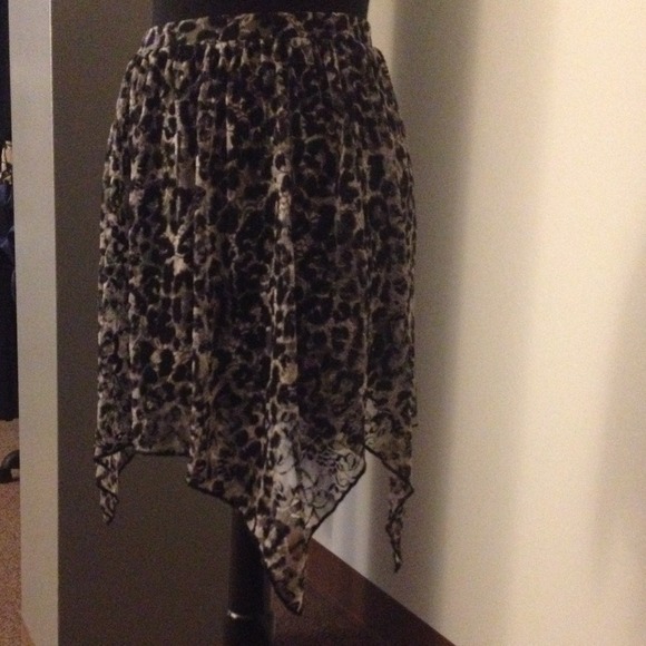 Black & Grey Leopard Symmetrical Skirt (NWOT) - Picture 2 of 4