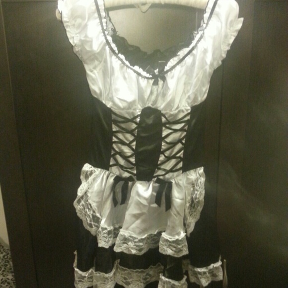 *2 costumes*