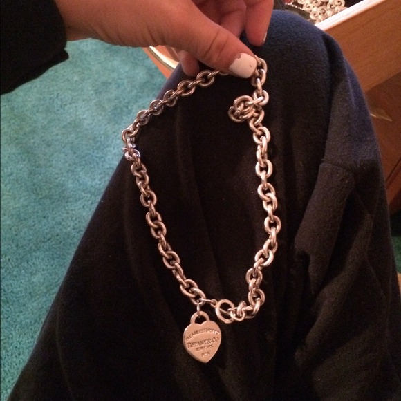 PRICE REDUCED!!!! TIFFANY&CO TOGGLE NECKLACE!