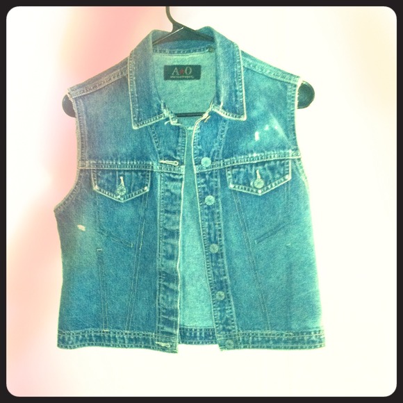 Distressed Denim Vest Small